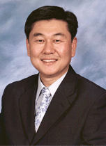 Pastor Lee